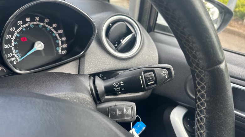 Ford Fiesta 1.25 82 Zetec 5dr Petrol Hatchback